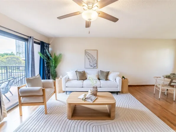 98-388 Kaonohi St #15430, Aiea, HI 96701