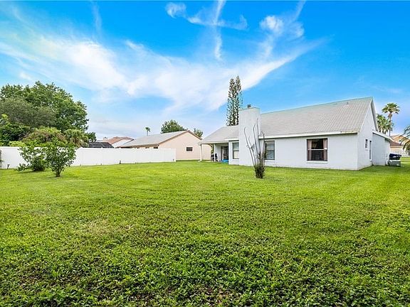 2nd image of 2022 Brenham Ct
