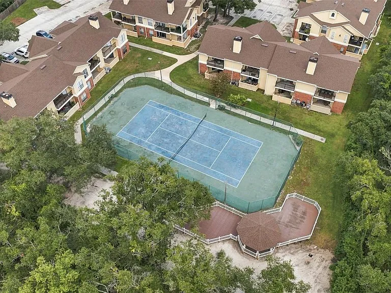 8630 Mallard Reserve Dr #203 — Photo 28