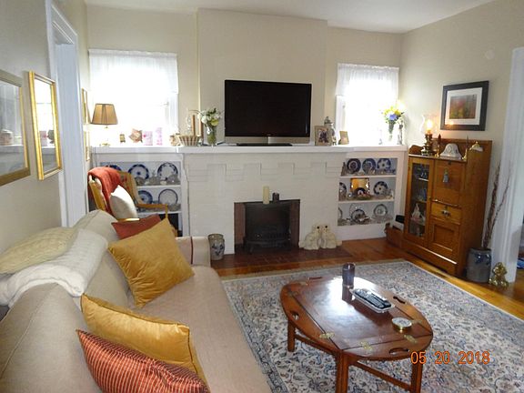 4th image of 467 Norwood Ave #2F
