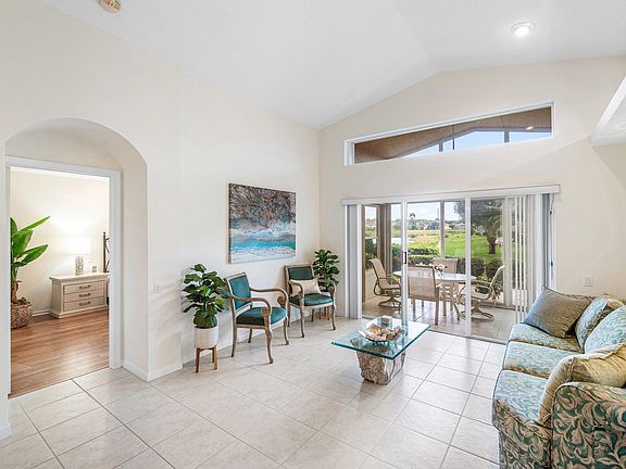 4th image of 6698 Sherbrook Drive
