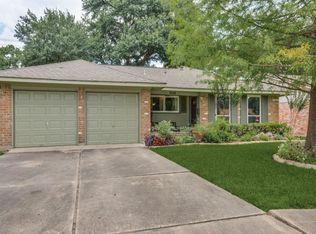 5138 Georgi Ln, Houston, TX 77092