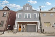 Larkins Way-S3010-001.jpg