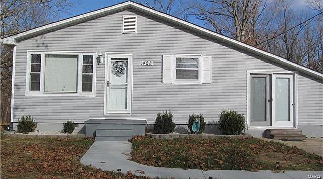 1st image of 428 Lakeshore Dr