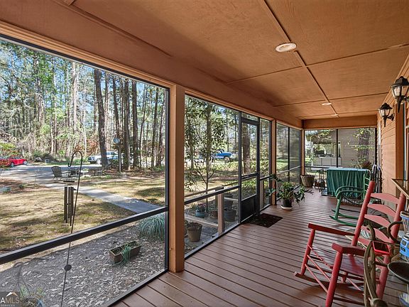 3rd image of 304 Stepping Stone Ct