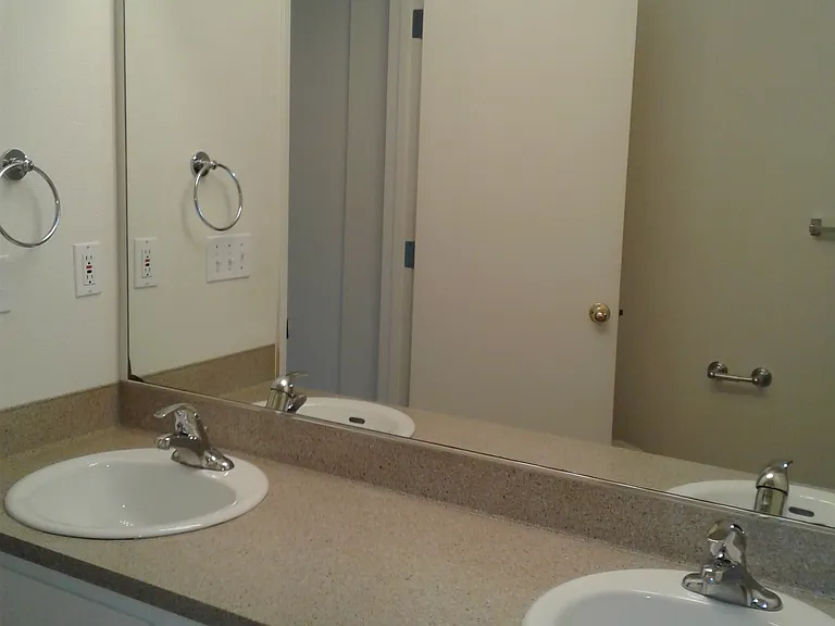 5890 SW Hall Blvd #2 — Photo 10