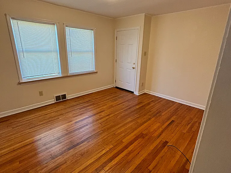 1760 Sherwood Rd #3 — Photo 6