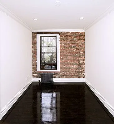 Rented by Avenues Real Estate | media 26