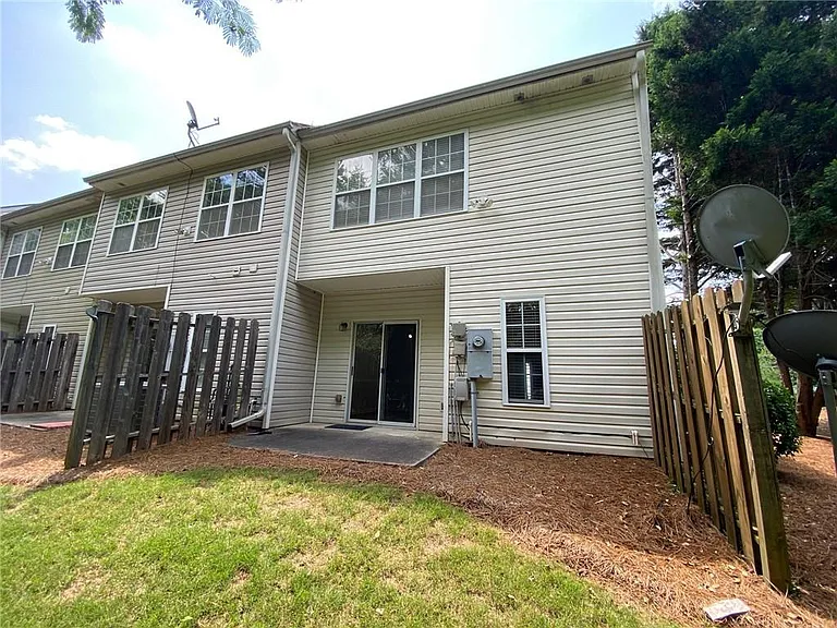 677 Kenridge Dr — Photo 33