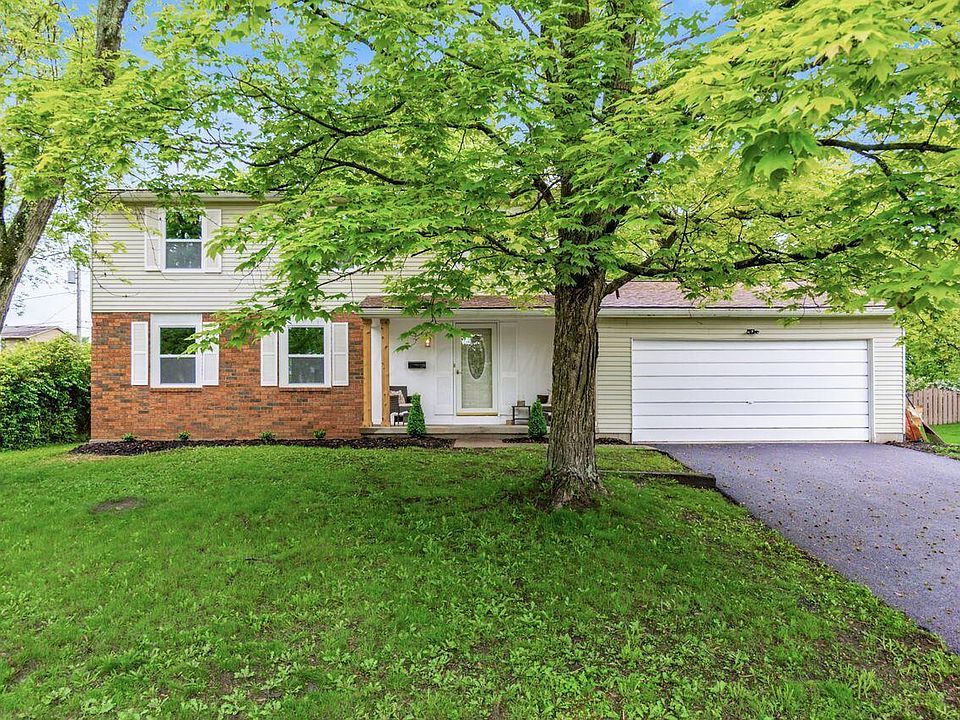 1st image of 93 Kennebec Pl E