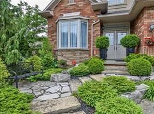 480 Hamilton Dr, Hamilton, ON L9G5E7