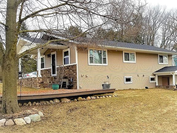 Trex deck, porch is tiled