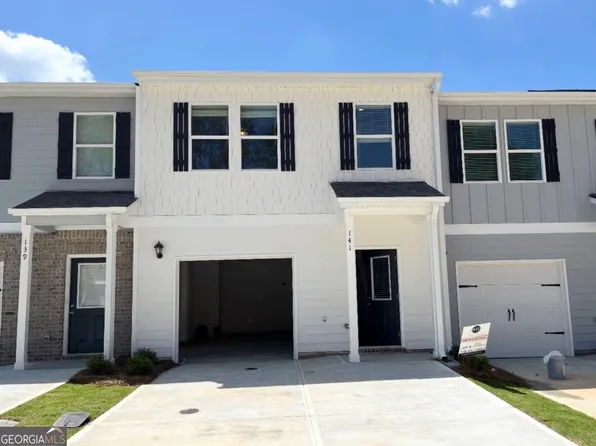 141 Village Green Dr NW, Adairsville, GA 30103
