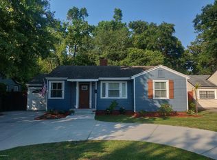 1527 Charon Rd, Jacksonville, FL 32205