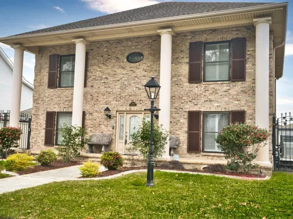 3521 Corinne Ave, Chalmette, LA 70043