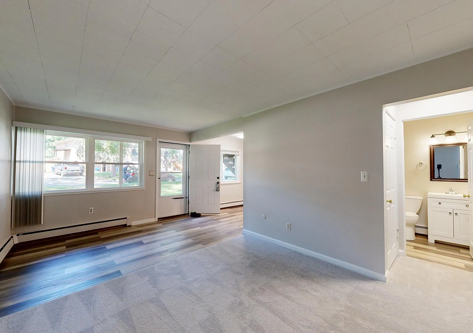 2 bed, 1.0 bath, 816 sqft, $2,000 — Photo 4