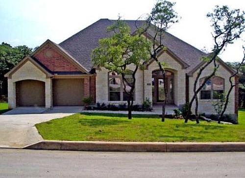 1st image of 8919 WOODLAND PASS