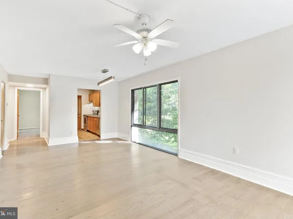 3301 Hewitt Ave APT 205, Silver Spring, MD 20906
