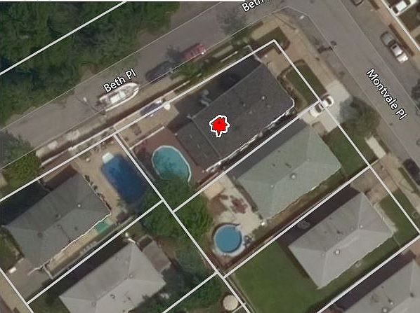 1st image of 30 Montvale Pl