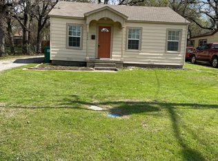 2624 N Elm St, Denton, TX 76201