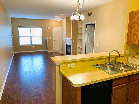 4th image of 23845 Greenwood Dr