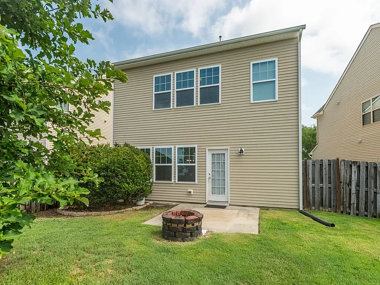 2084 Tanners Mill Dr — Photo 29