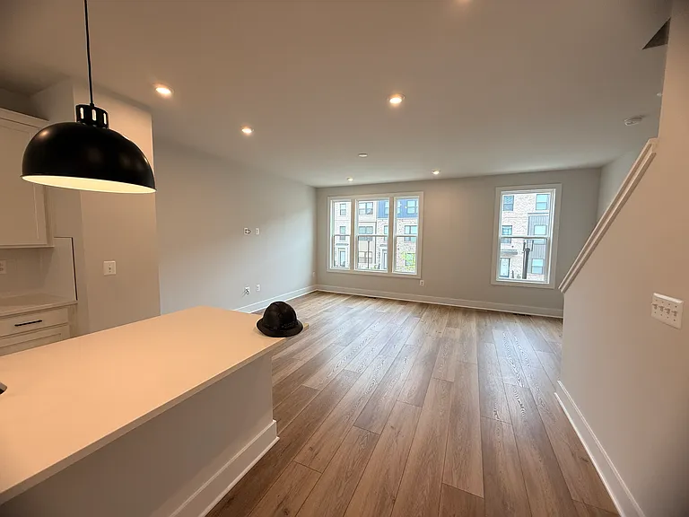 9455 Alquist St — Photo 6