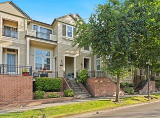 6610 NE Rosebay Dr, Hillsboro, OR 97124