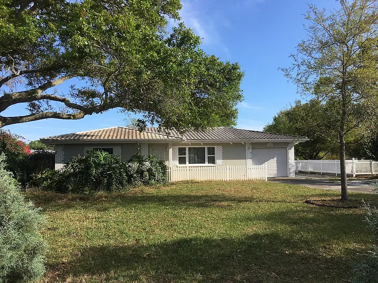 1440 Teresa Dr — Photo 16