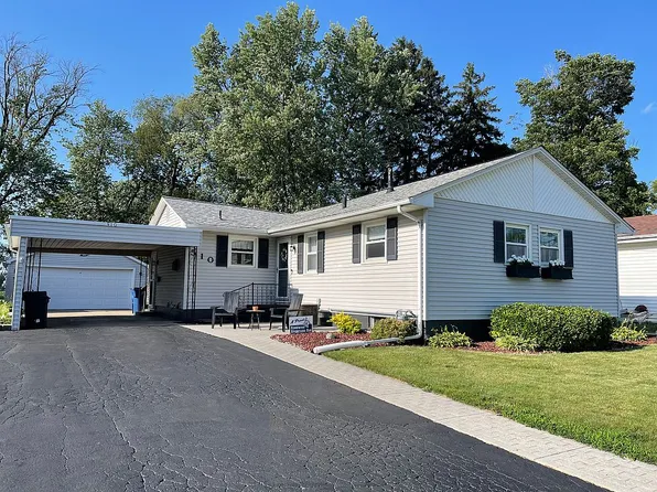 510 W Locust St, Cambridge, IL 61238