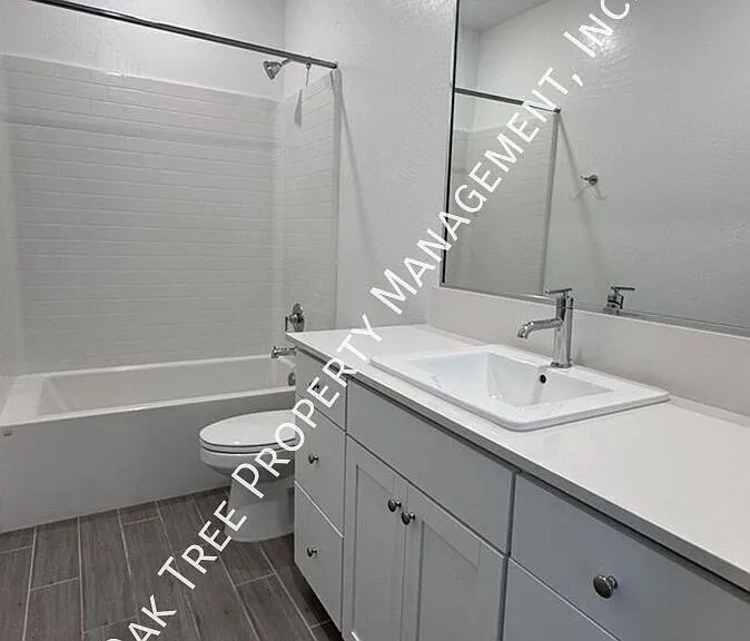 978 Lester Ave — Photo 19