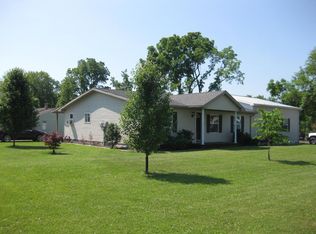 924 N Old Trl, Selinsgrove, PA 17870