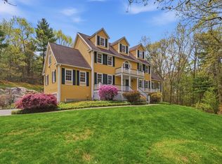 10 Hawk Ridge Rd, Andover, MA 01810
