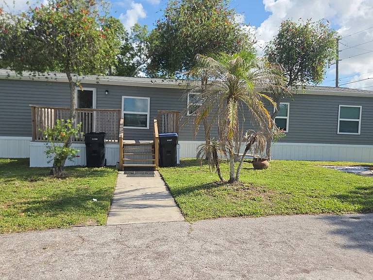 6999 Pompeii Rd — Photo 16