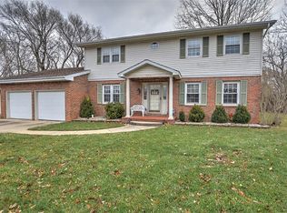 103 S Heather Hills Dr, Decatur, IL 62522