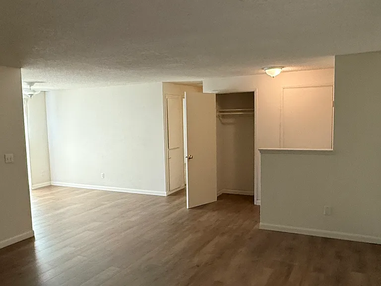 1412 Madras St SE #1412 — Photo 7