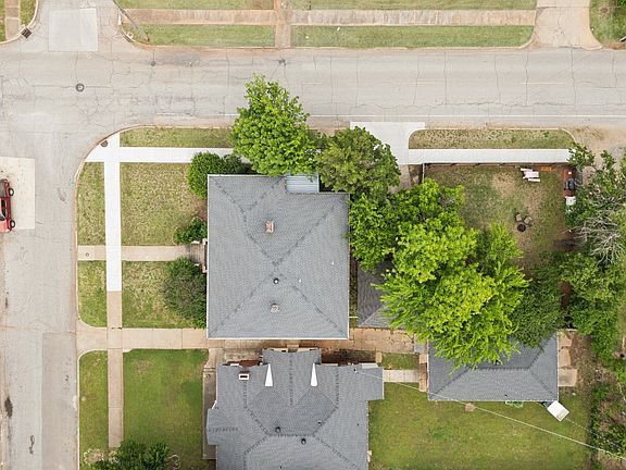 3rd image of 3421 N Dewey Ave
