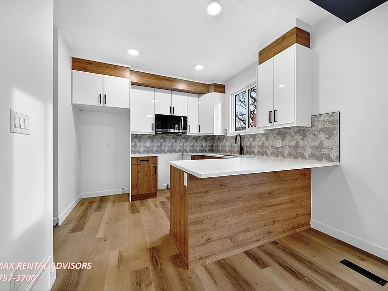 12423 112th Ave NW #UPPER — Photo 5
