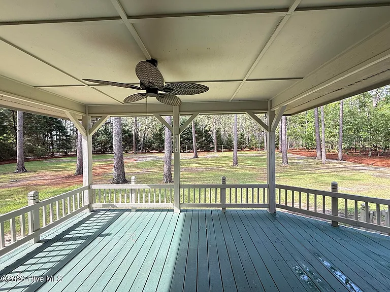 315 W Craven Ave — Photo 31
