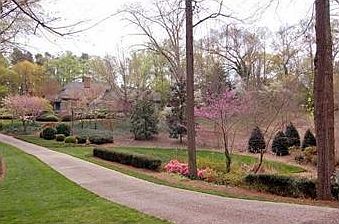 2nd image of 2720 Toxey Dr
