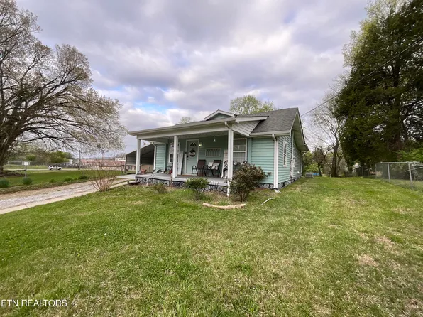 409 1st St, Kingston, TN 37763