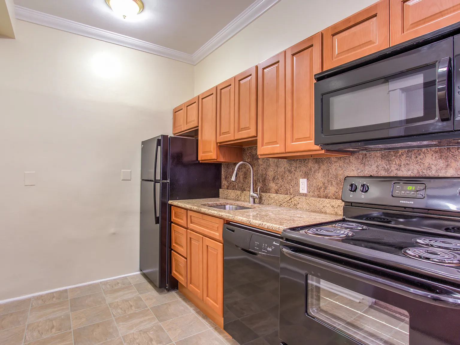 Berkshire Apartments — Photo 4