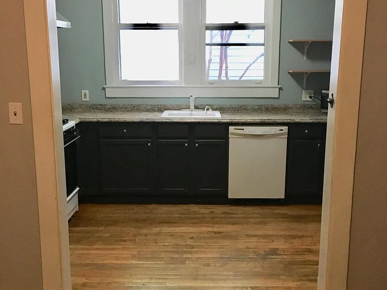 800 N Danville St — Photo 3
