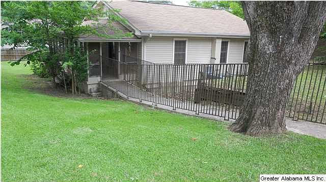 2nd image of 529 King Rd