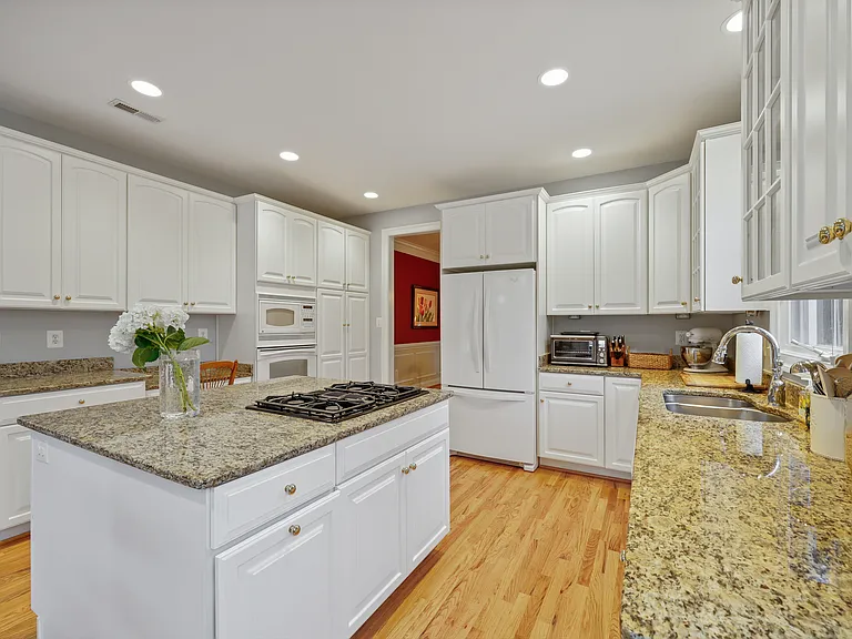 8807 Ridge Rd — Photo 5