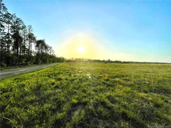 1 Whittington Rd, Longville, LA 70652