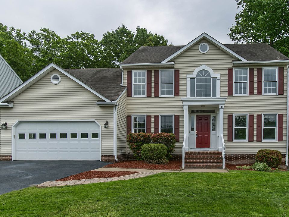 1st image of 10213 N Hampton Ln