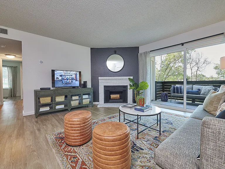 Greenwood Point Apartment Homes — Photo 18