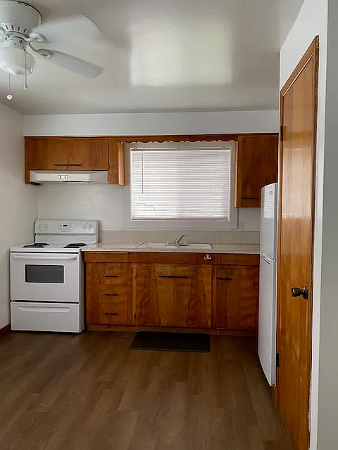 RA188 - 1270 Ruge St NW — Photo 3