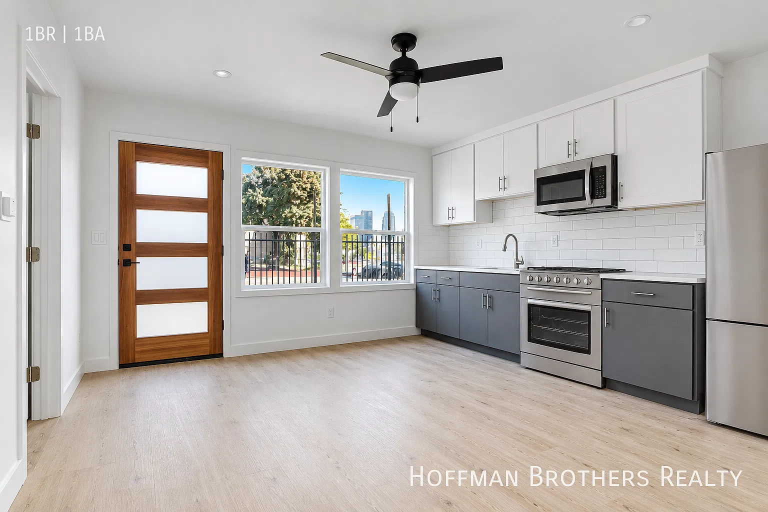 Renovated Westlake 1BR with High Ceilings, Natural Light, Updated Kitchen & Pet-Friendly Living! — Photo 1